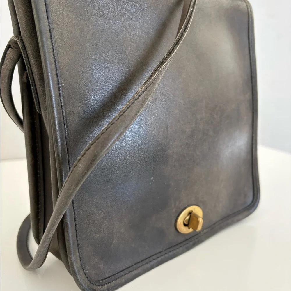 VTG COACH Leather Bag - Picture 2 of 10